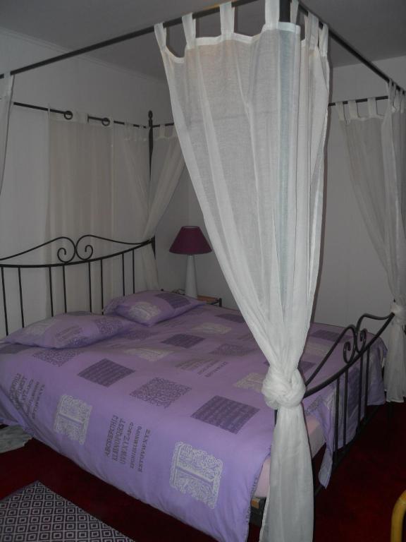 Huis De Wilde Wingerd Hotel Ypres Habitación foto